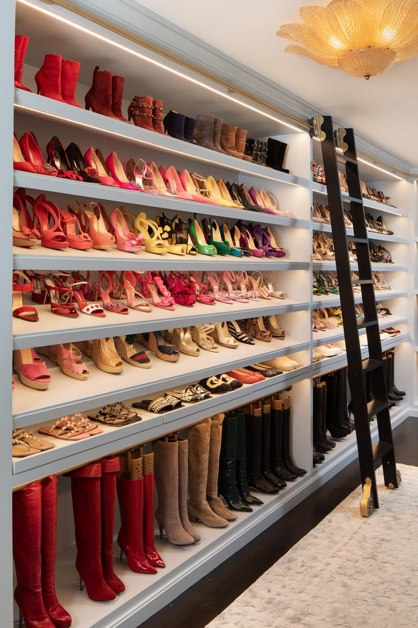 AVAILABLE Bulldog Realtors