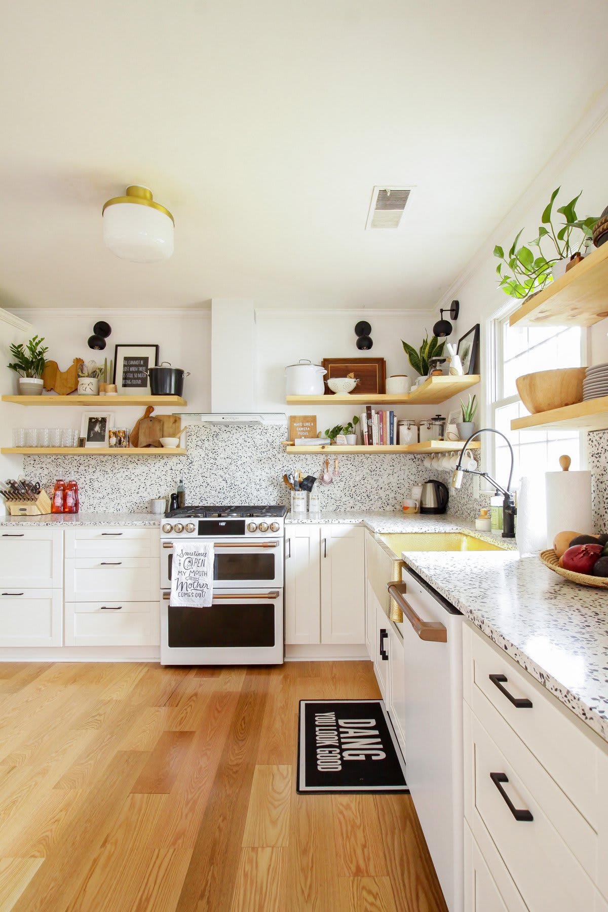 kitchen by Cassie Bustamante featured in NEST Magazine