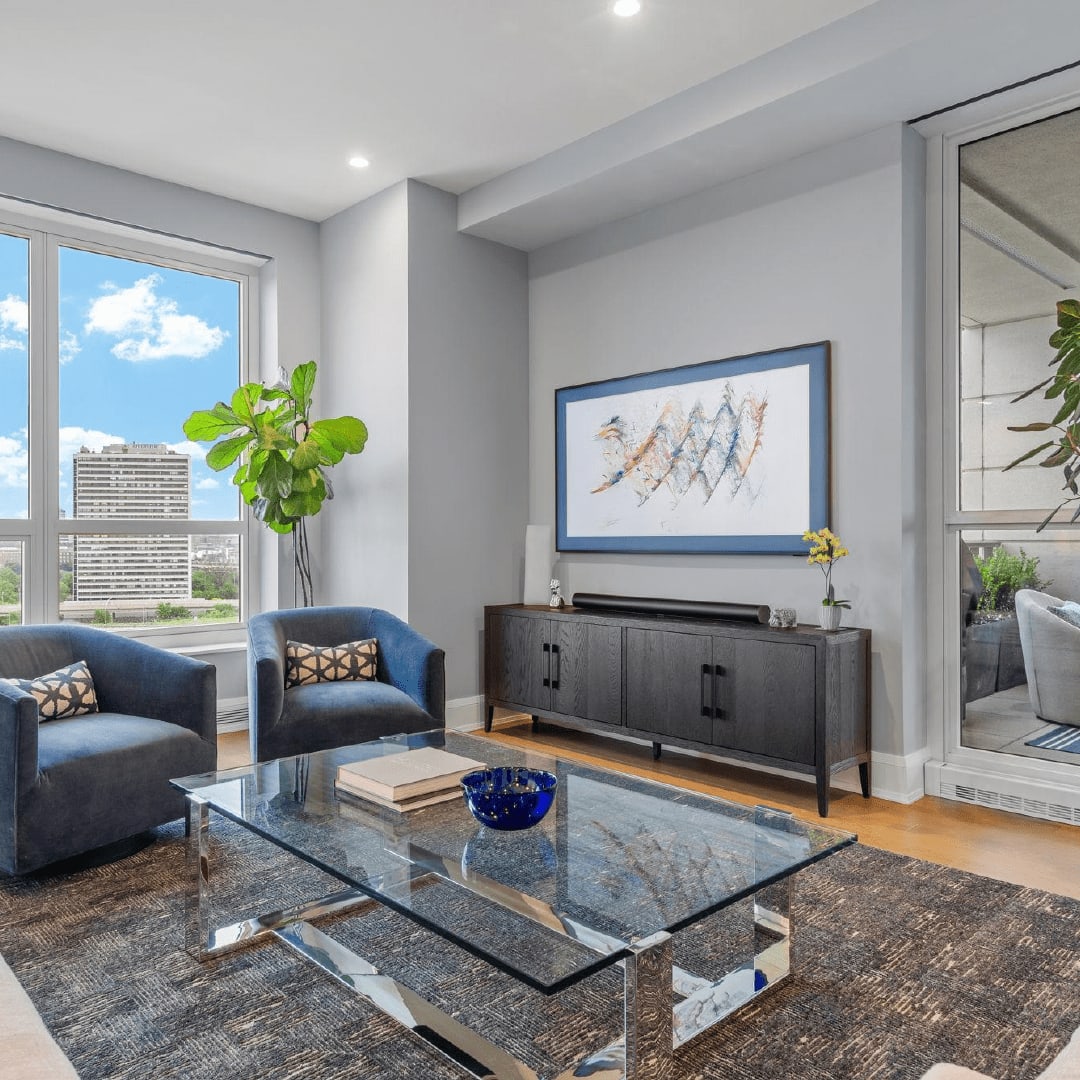 1111 W River Parkway Unit: 10E, Buyer Representation