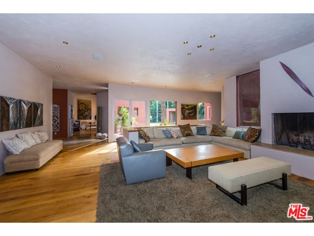 153 S Burlingame Ave