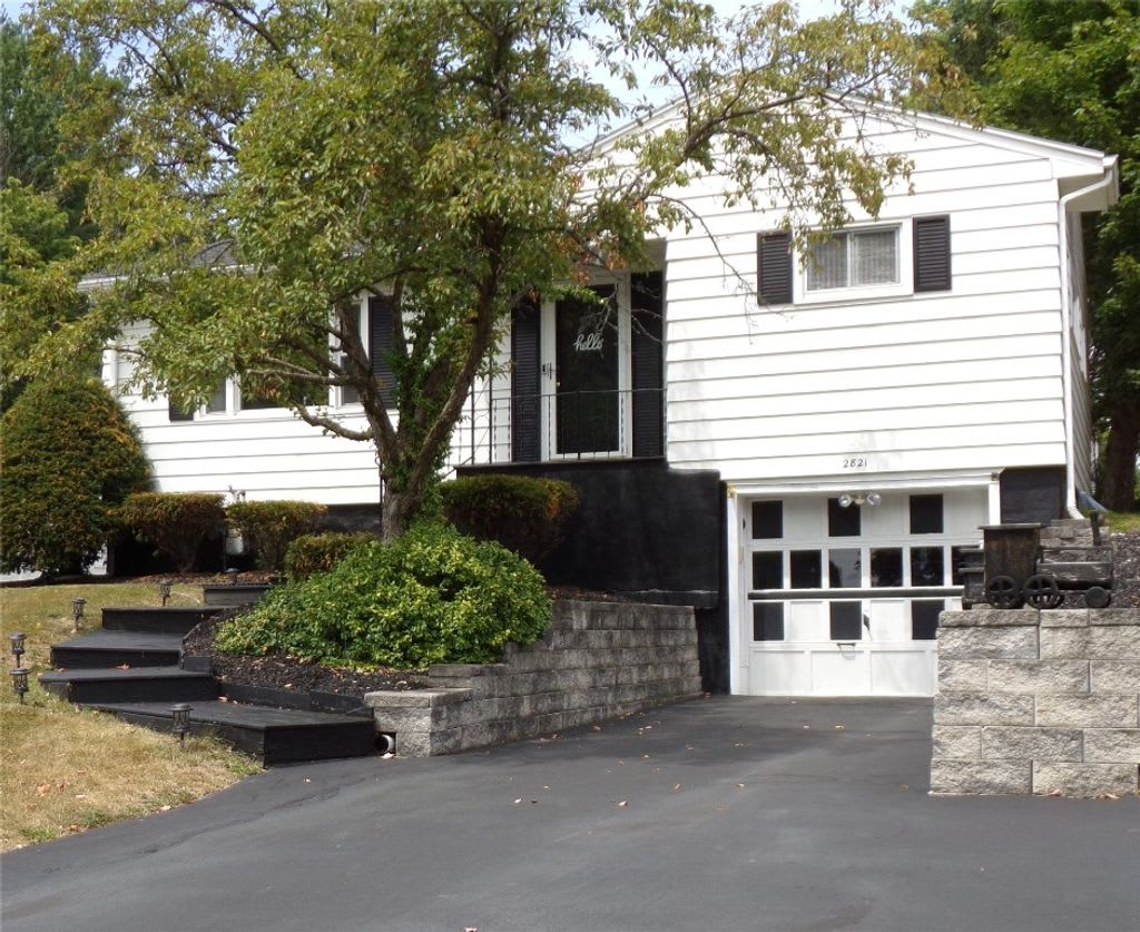 Lynne Stanford Vestal, NY Real Estate Agent