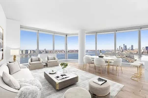 Tribeca Pointe