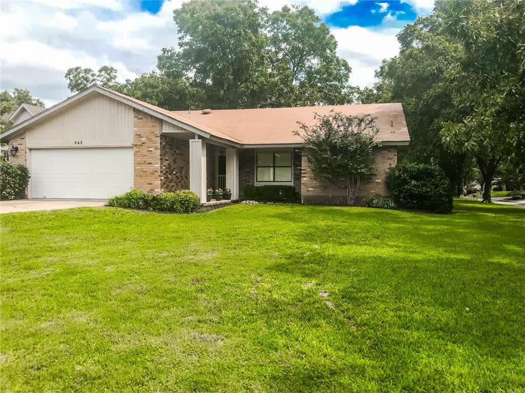 342 Columbine Cir