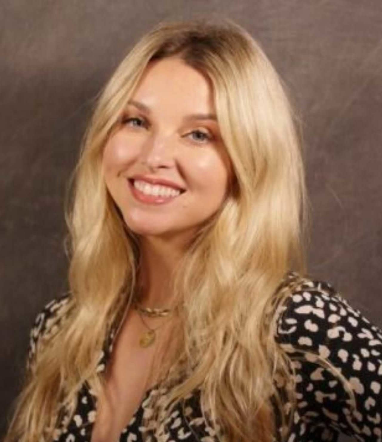 1506 WALNUT AVE. Bulldog Realtors