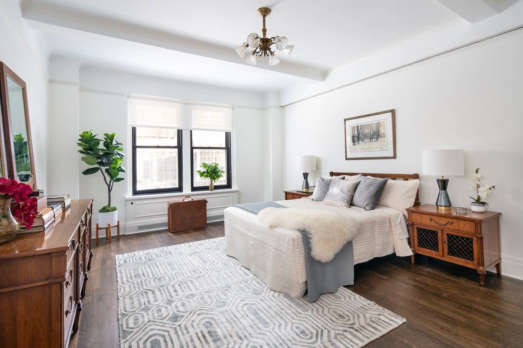Emery Roth Classic Prewar, 15 West 81st Street, Unit 2J The Field