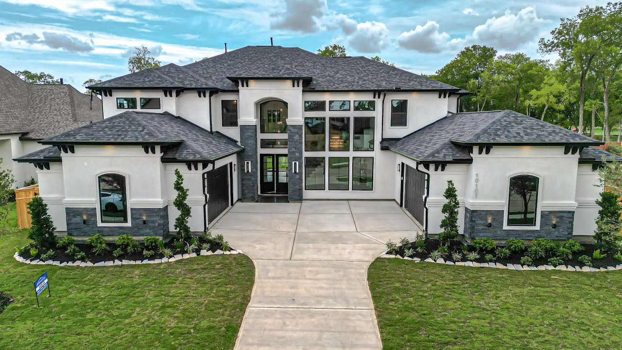 INSIDE A ULTRA LUXURY CUSTOM HOUSE TOUR NEAR HOUSTON TEXAS