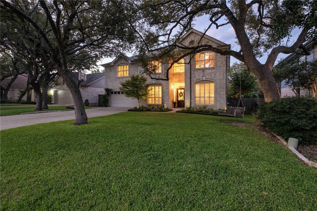 5324 Moon Shadow Dr