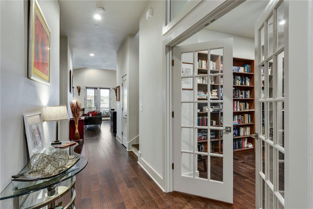 2601 N Quinlan Park Rd, #701