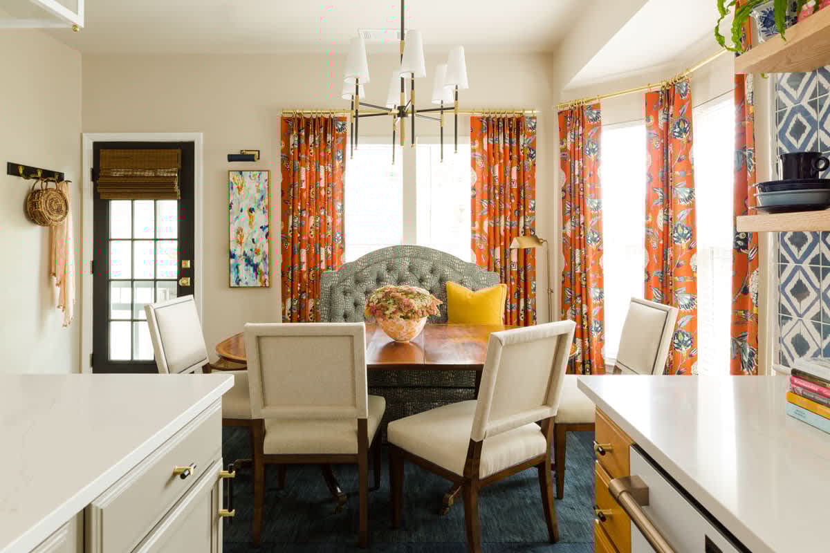 house tour: contrasting colors