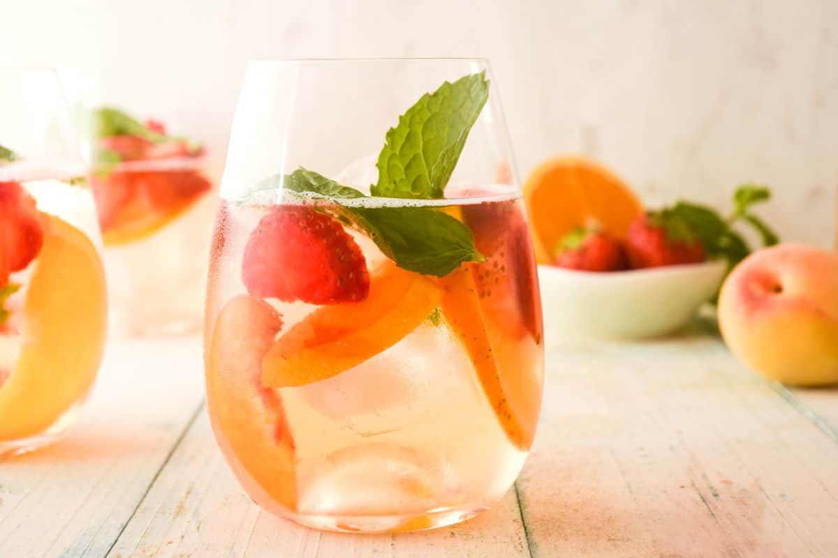 Sparkling Peach Punch - Carlsbad Cravings