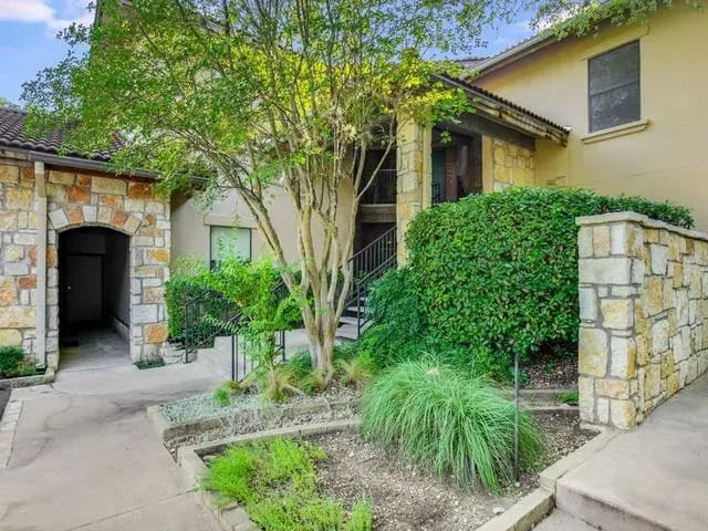 5 Minutes to downtown in Rollingwood - Eanes ISD