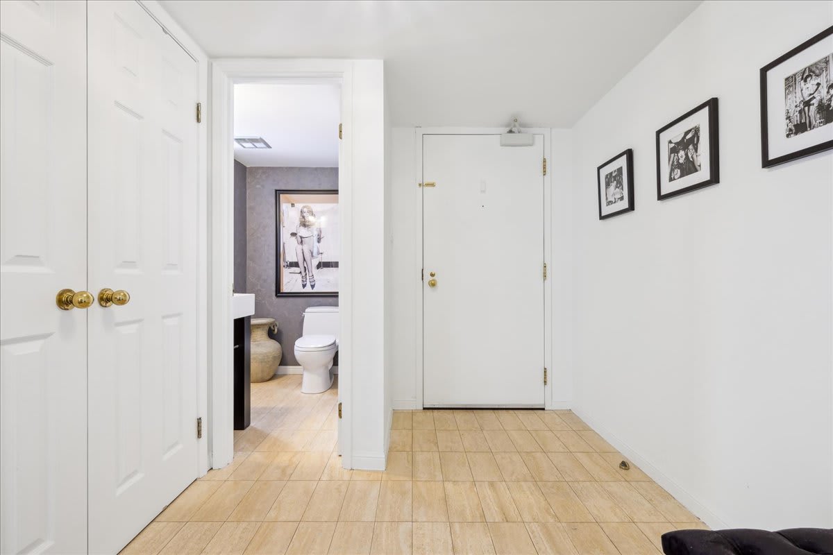 Yorkville Executive Rental