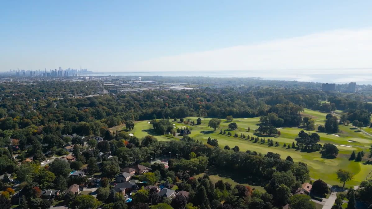 Orchard Heights Neighbourhood Guide