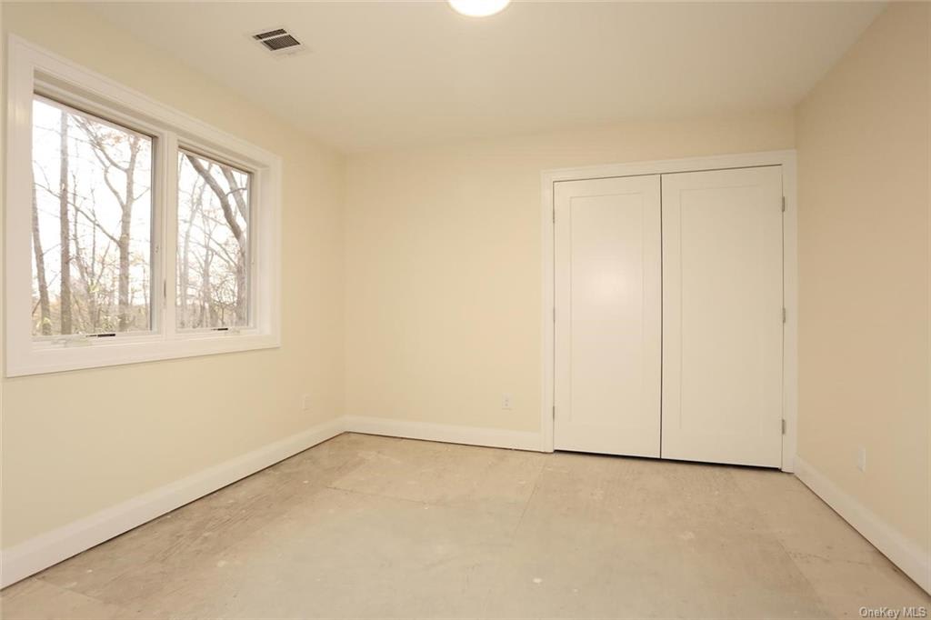 272 Quaker Road The Isaac Rosenberg New York Real Estate Agent