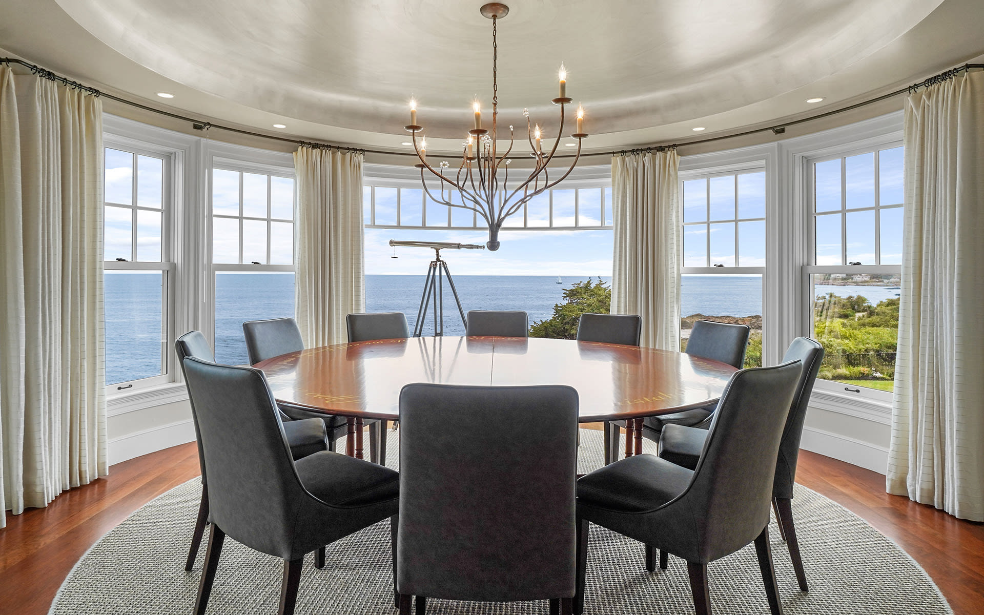 maine real estate coastal room interior view