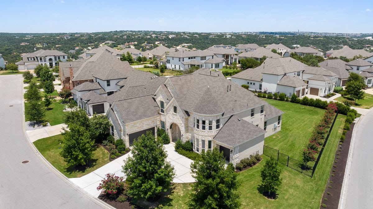 1824 Vercellina View, Leander, TX 78641 