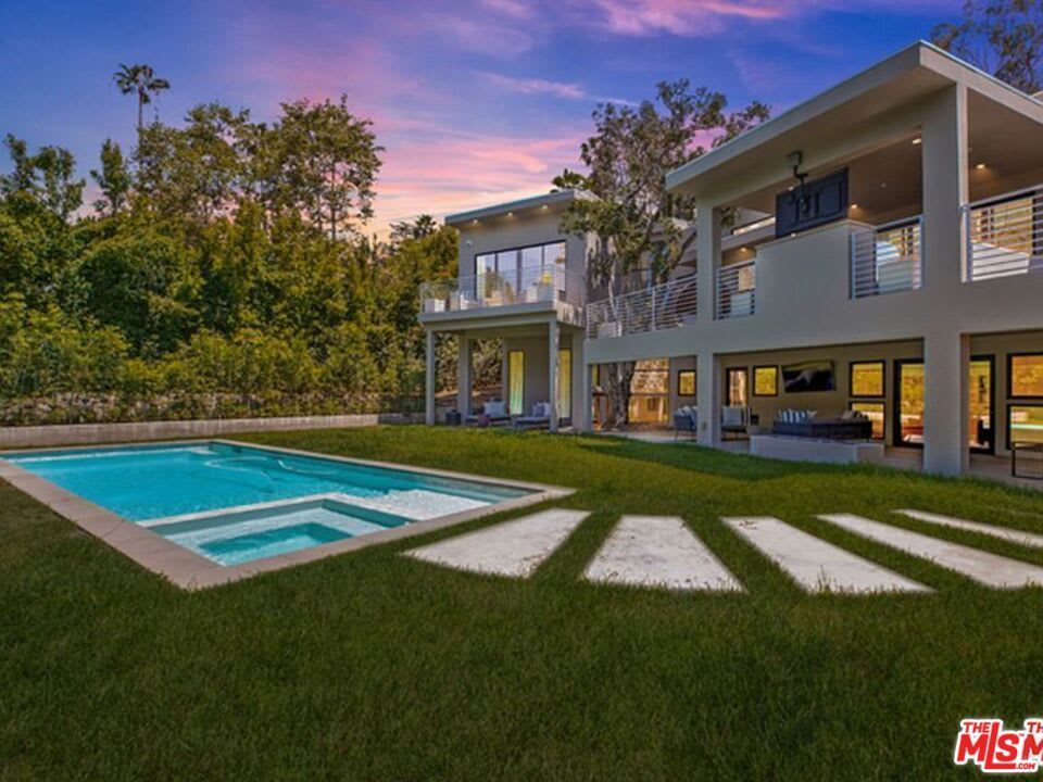 1085 Carolyn Way Bobby Syed Beverly Hills Real Estate Agent