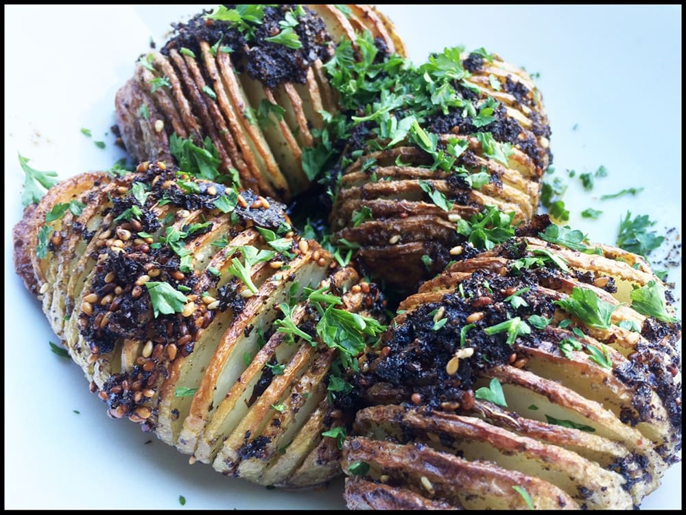 How To Make Hasselback Potatoes (Creamy and Crispy)