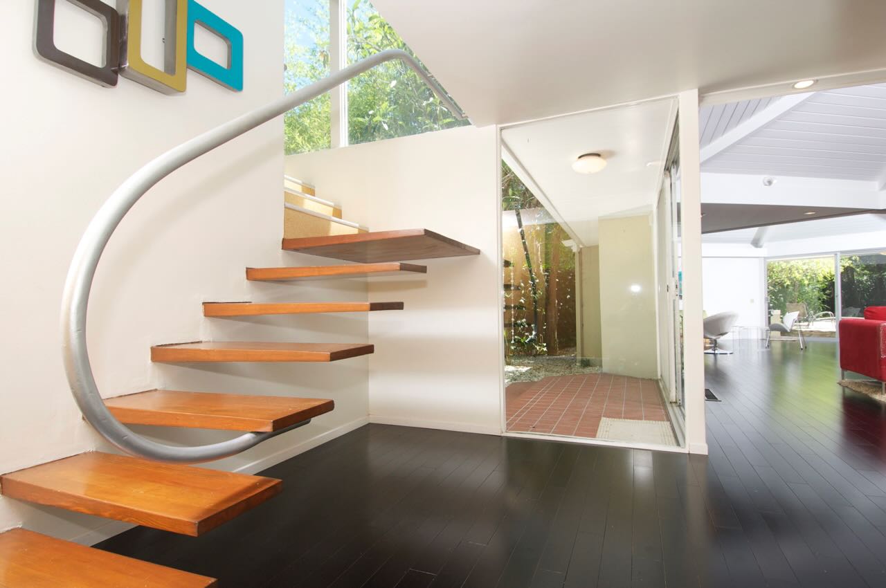 4754 VANALDEN Avenue