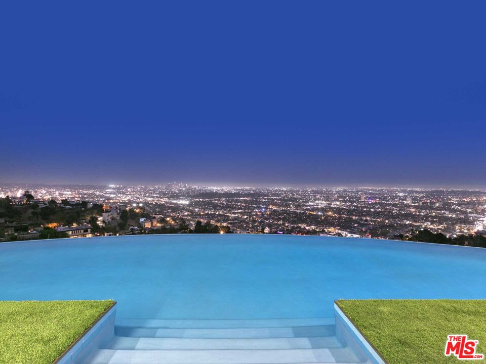 Viewmont Drive Estate LA Luxuries Los Angeles Luxury Vacation & Rentals
