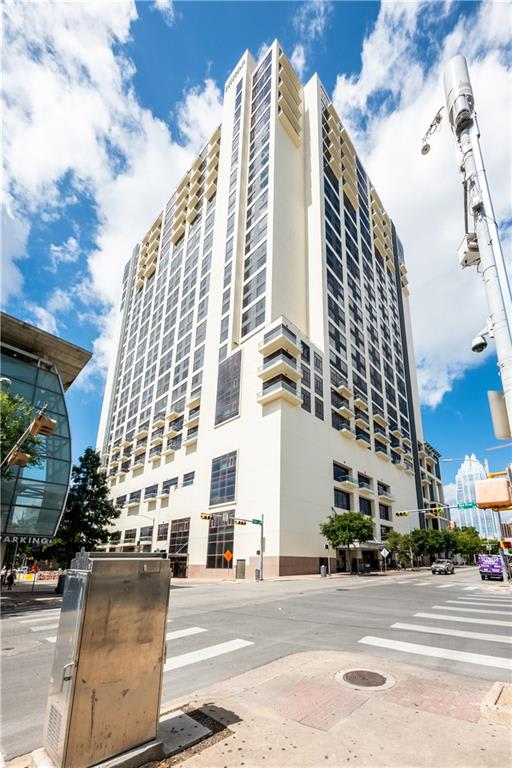 555 E 5th St, #801