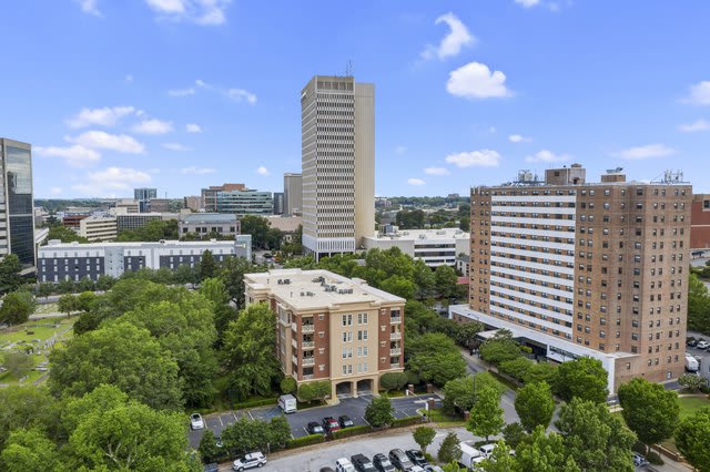 400 North Main image