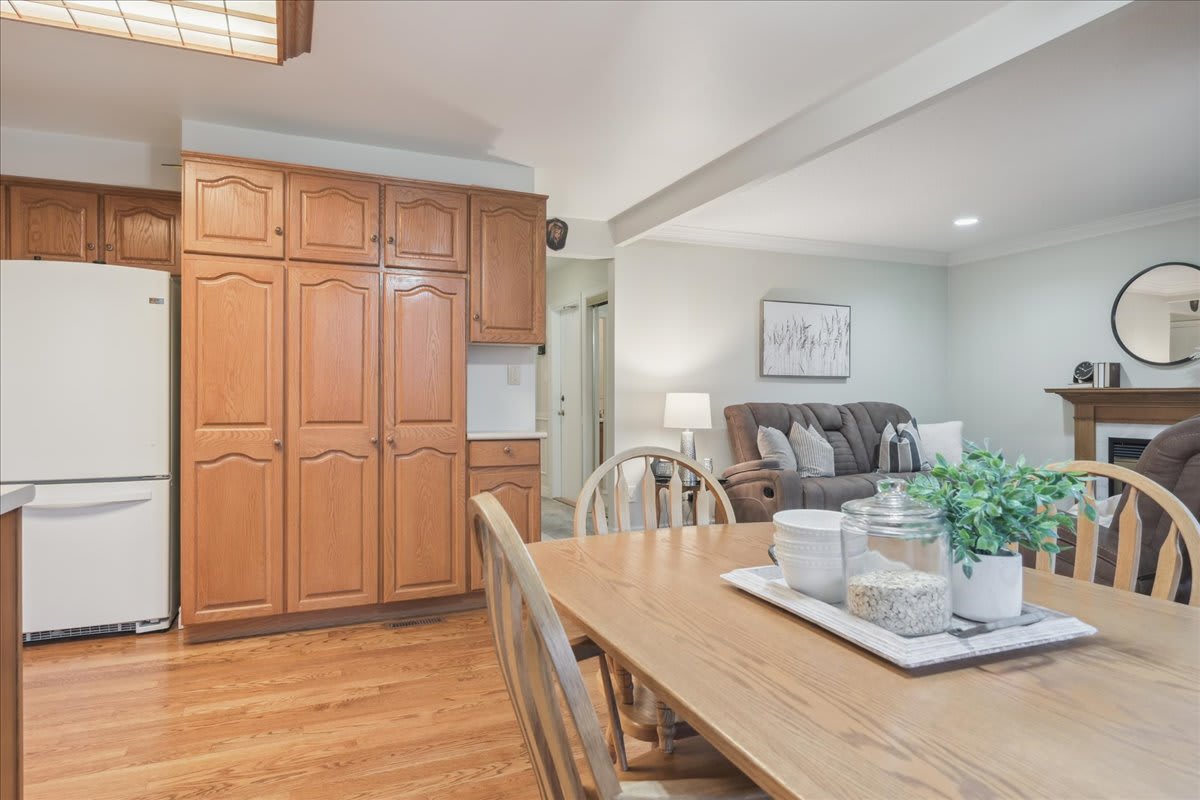 Situated on a quiet court & backing onto Bronte Creek
