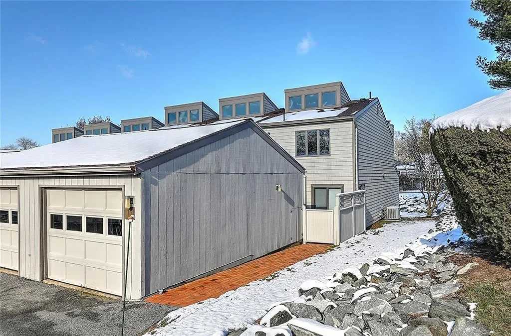 Zach Midwood New Bedford Real Estate Expert