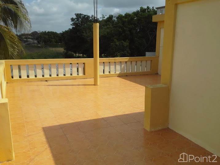 Corozal Gem - 2300 sq ft, 2 story, 4 bed, 4 bath single-family home 