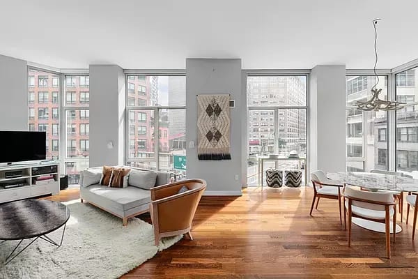 475 Greenwich Street Unit: 3D