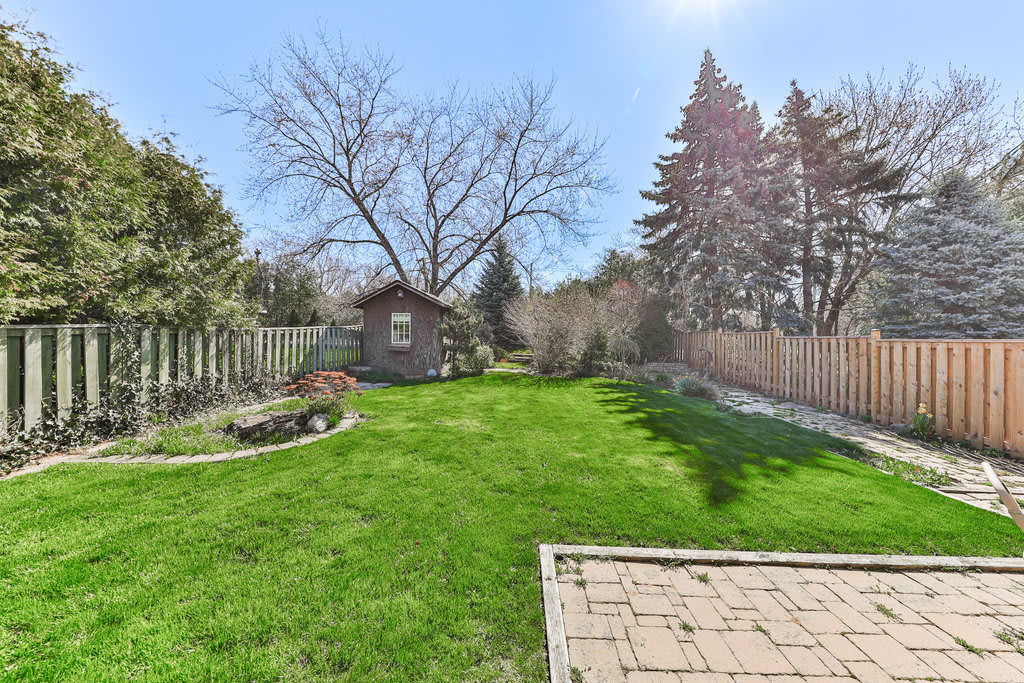 3210 Victoria Street, Oakville