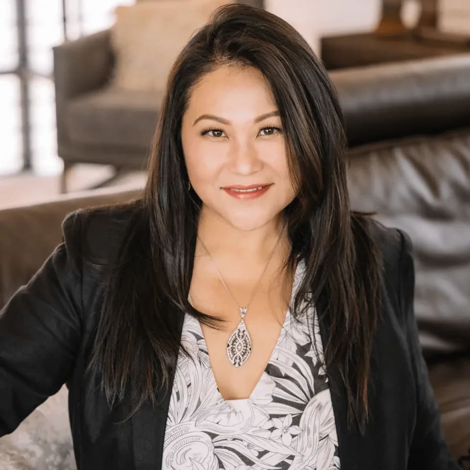 A headshot photo of Managing Broker associate Mary Pong.