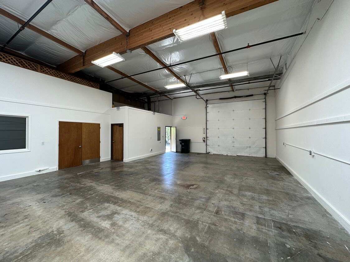 5729 Sonoma Dr Pleasanton, CA 94566 Industrial Building