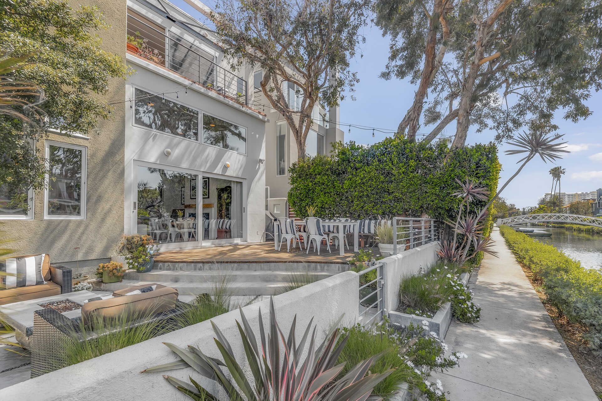 2331 Eastern Canal, Venice