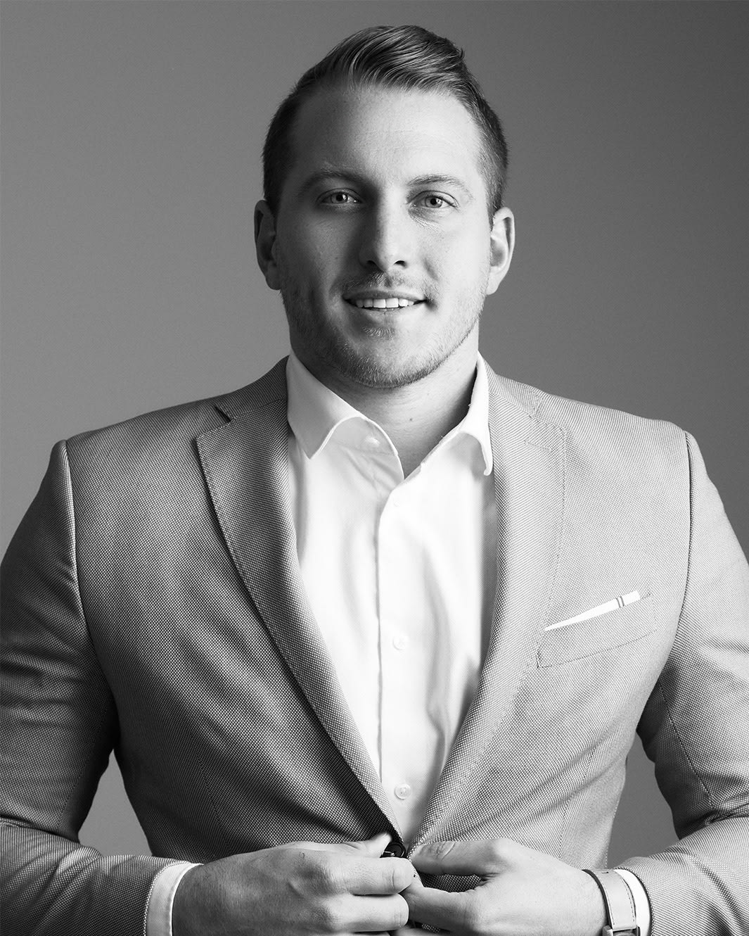 Associates Carolwood Beverly Hills Real Estate Agents