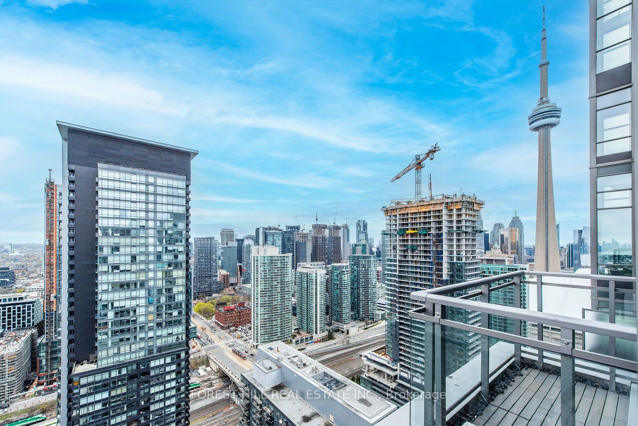 15 Fort York Blvd Ph01