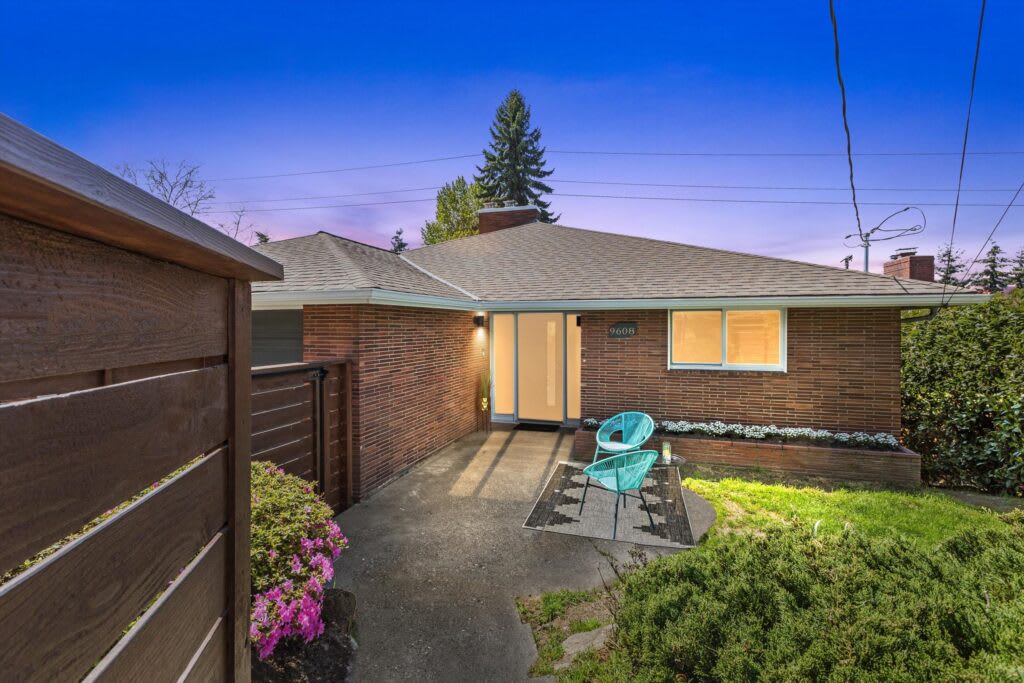 Front of a home at dusk in Seattle, WA