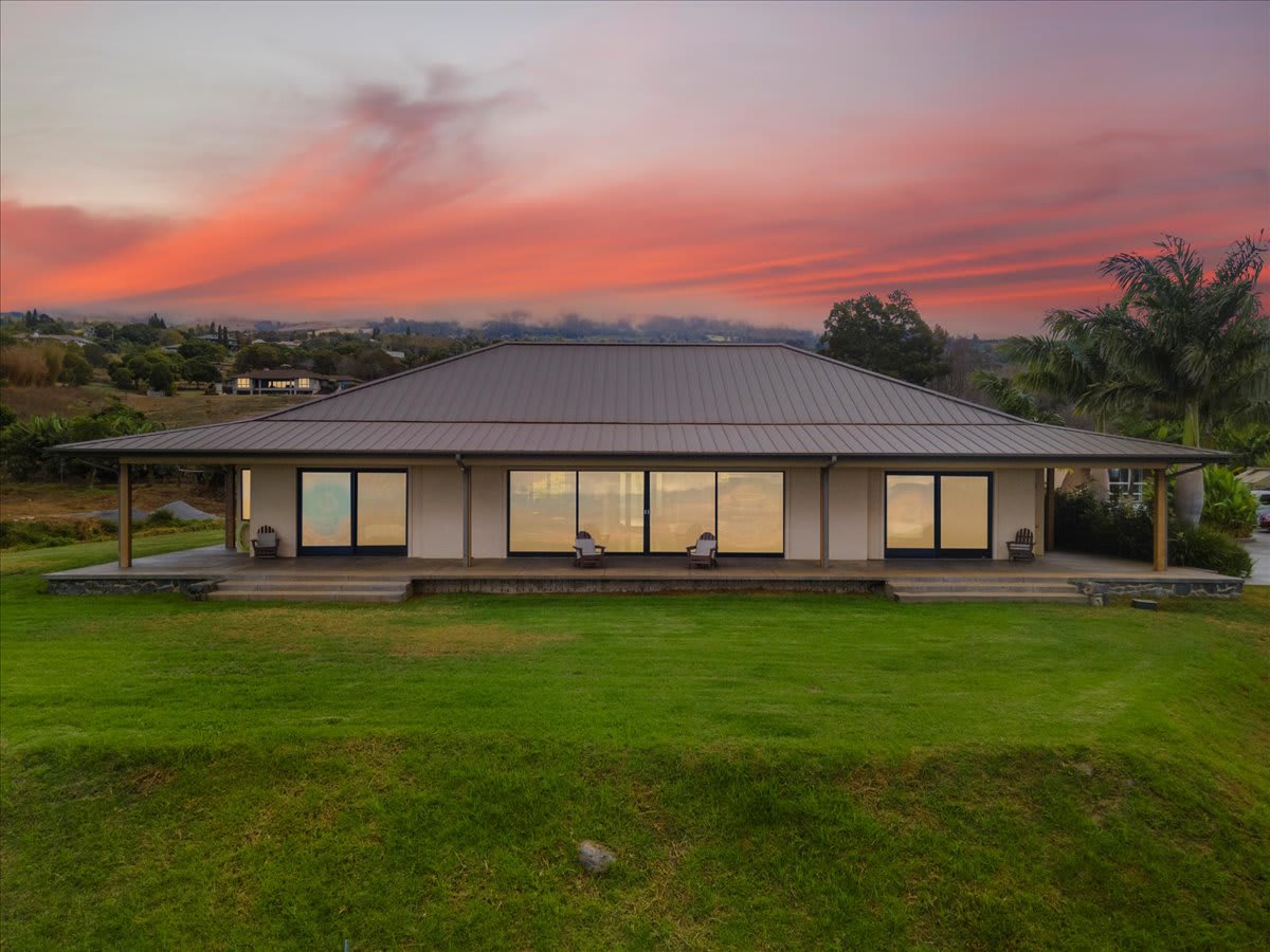 Unparalleled Bliss: Kula’s Exquisite Estate With Spectacular Bi-Coastal View on Maui