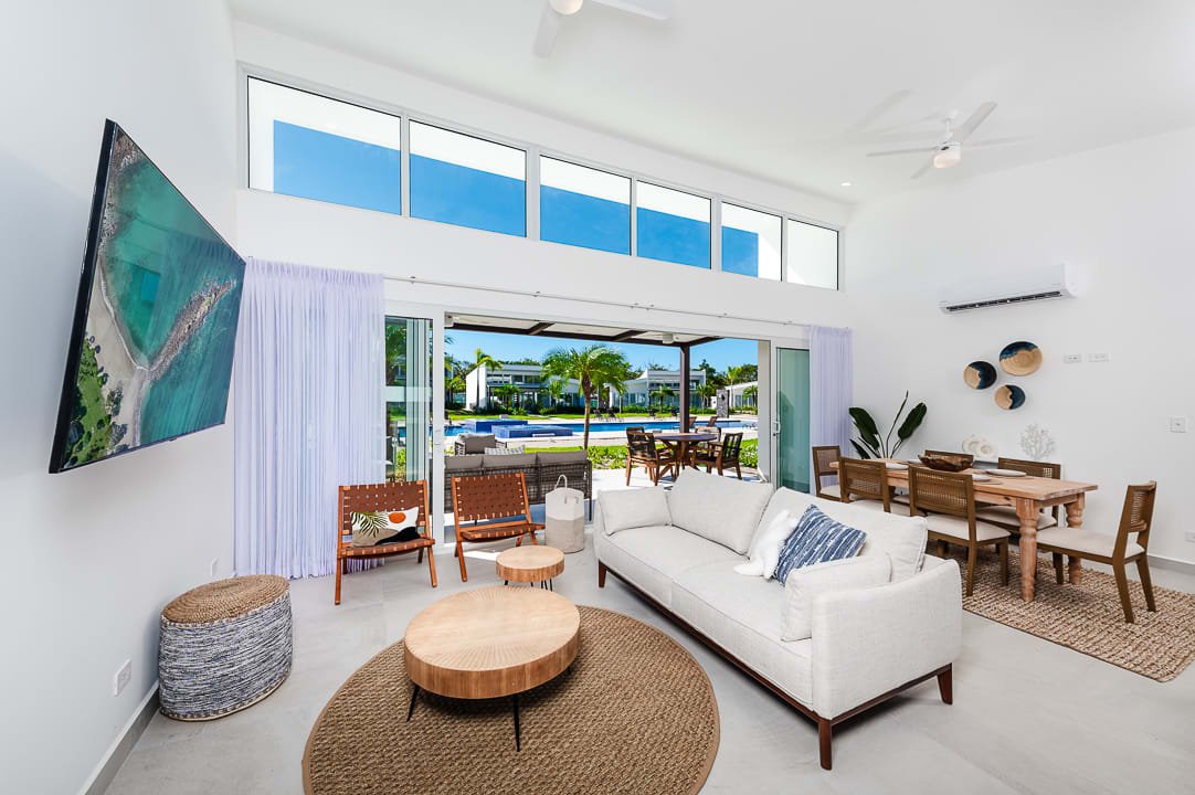 The Enclave | Ultra-Modern 3 Bedroom Villa Located Minutes From the Beach!