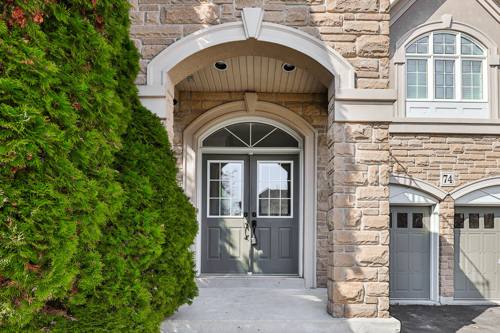 74 Spring Azure Crescent, Oakville