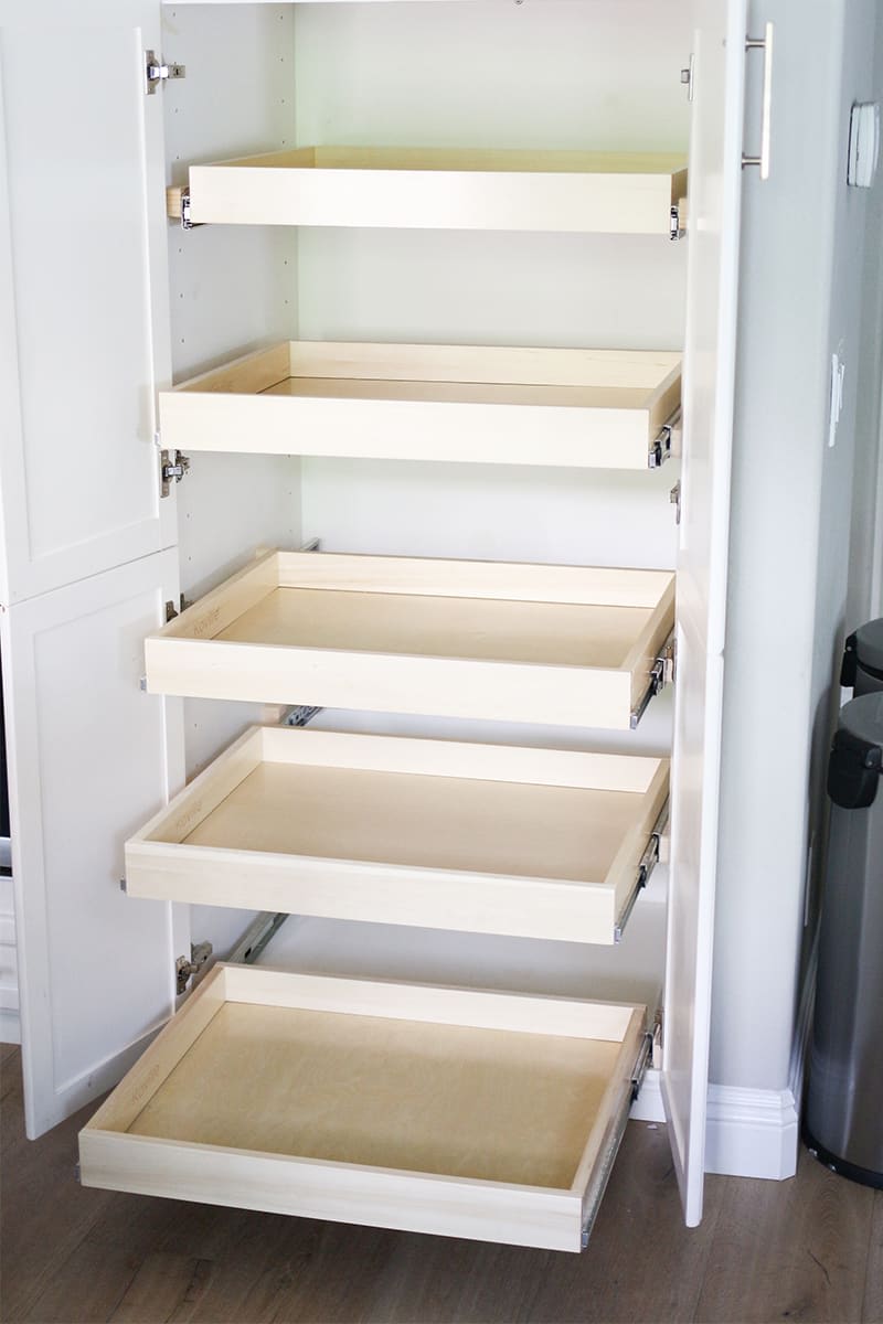 https://res.cloudinary.com/luxuryp/images/f_auto,q_auto/lezhgfhiunj3i1kqzdk2/modern-pantry-organization-hacks-cleaned-out-pantry