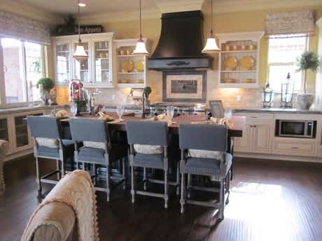 RidgeGate's Montecito Homes with Views are Selling Like Hotcakes!