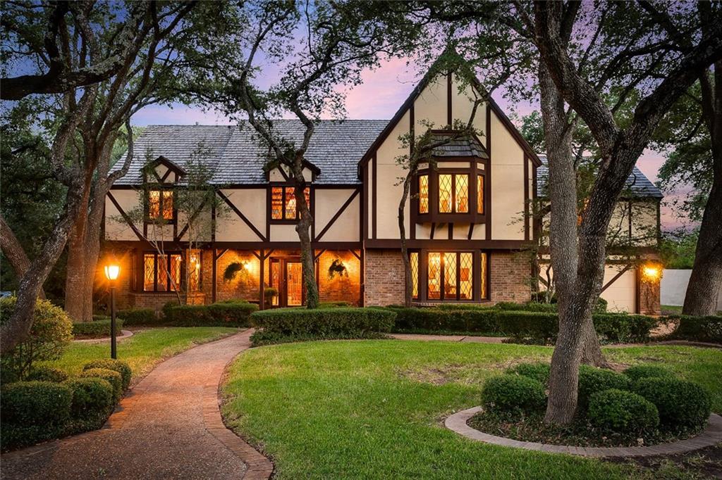 6200 Shadow Mountain Dr