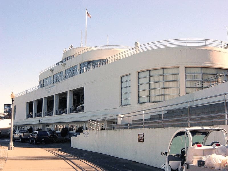 Art Deco Home Example