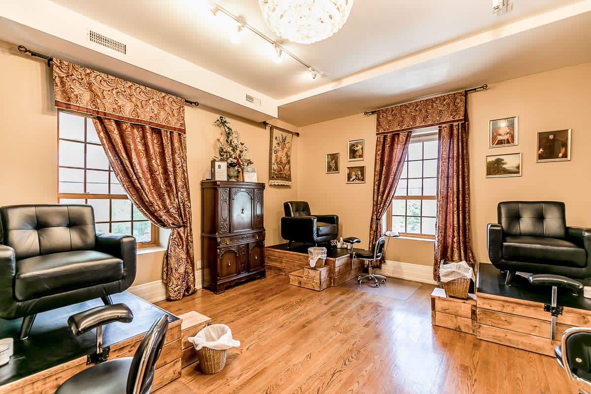 New Listing 83 DAWSON MANOR BLVD., NEWMARKET Newmarket Real Estate