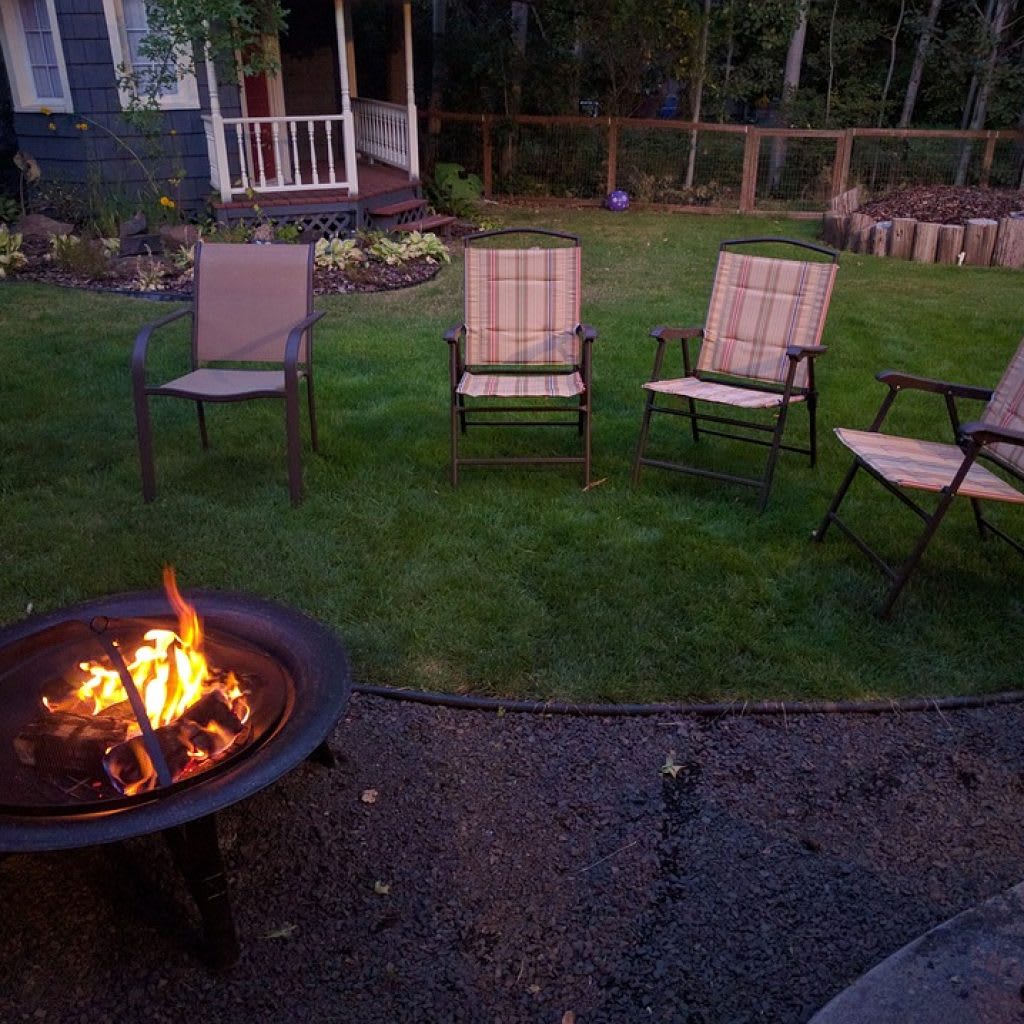 backyard 1825423 960 720 pixabay