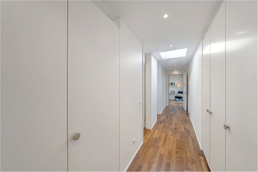 ZURICH Toronto Real Estate Penthouse Queen