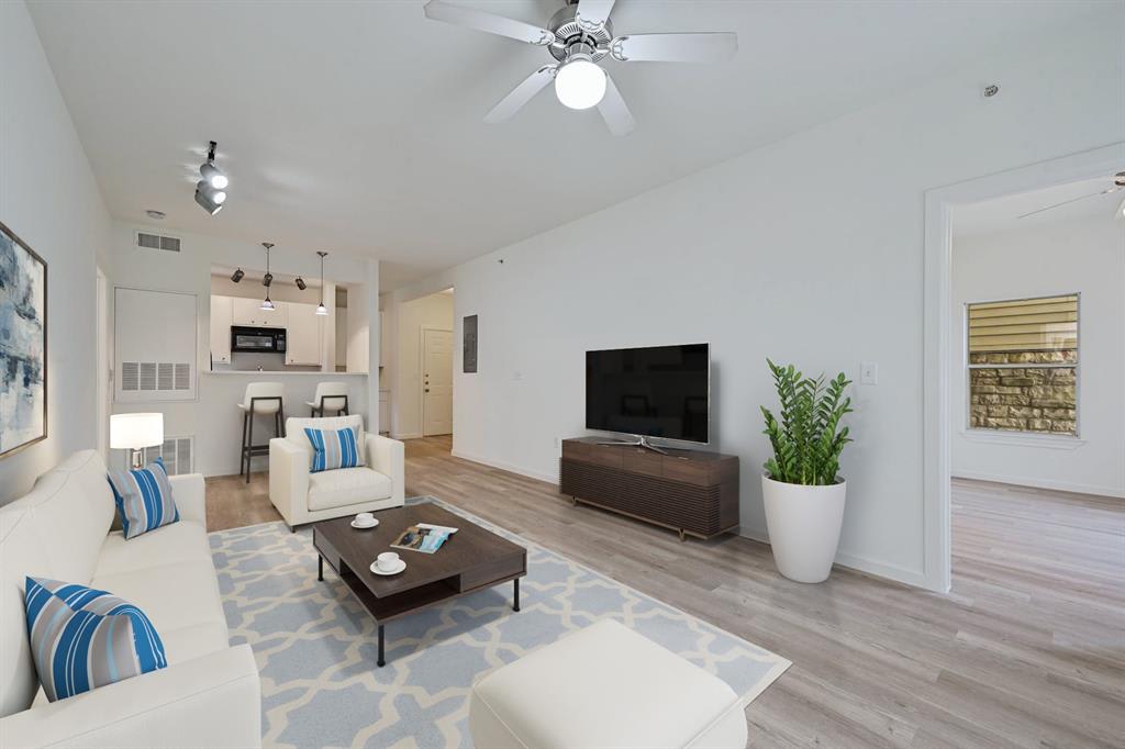 1901 Crossing Pl, #3104