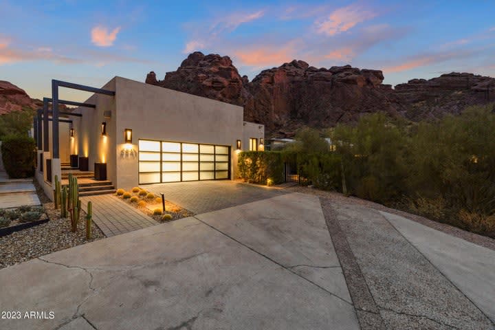 5841 N Echo Canyon Cir