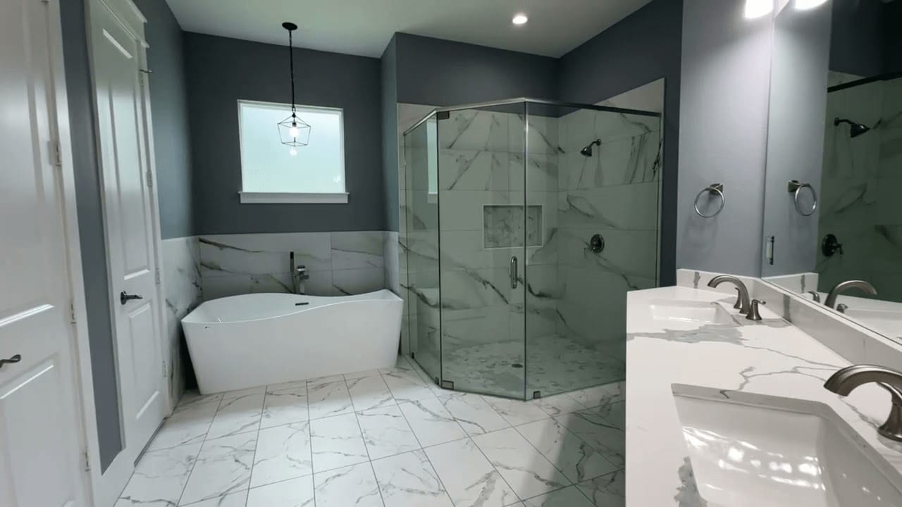 Luxury Living in Corinthian Point
